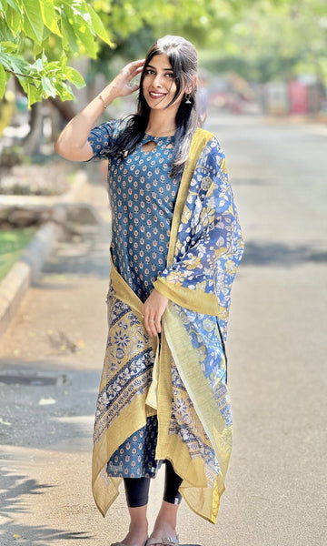 DIYA AJRAKH SET